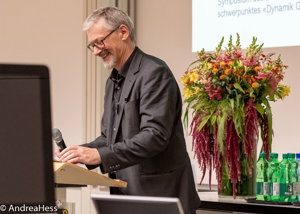 Hans Rudolf Schelling, Moderation